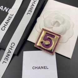 A cool piece that stands out from the crowd 2024SS brooch CHANEL