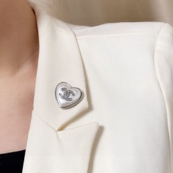 Timeless design 2024SS brooch CHANEL