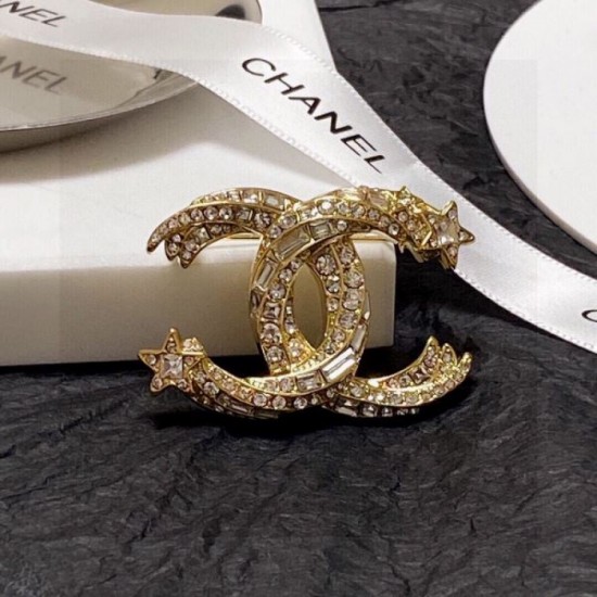 Recommended as a present or gift 2024SS brooch CHANEL Recommended as a present or gift 2024SS brooch CHANEL