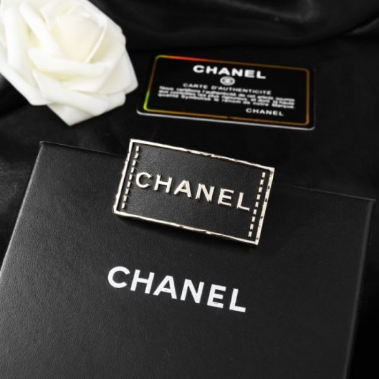 Spring/summer fashion trend items 2024SS brooch CHANEL Spring/summer fashion trend items 2024SS brooch CHANEL