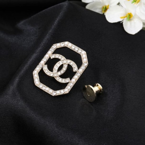 2024SS CHANEL Chanel brooch A very popular model in Japan 2024SS CHANEL Chanel brooch A very popular model in Japan