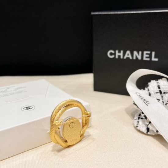 CHANEL CHANEL New Spring/Summer 2024SS Brooch with great local price CHANEL CHANEL New Spring/Summer 2024SS Brooch with great local price