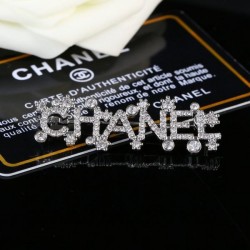 CHANEL This spring/summer featured tops 2024SS brooch