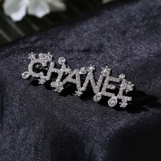 CHANEL This spring/summer featured tops 2024SS brooch CHANEL This spring/summer featured tops 2024SS brooch