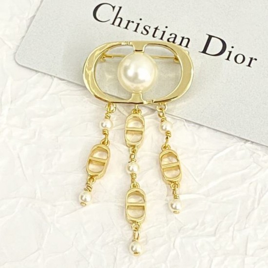 Check out the latest information on spring/summer tops 2024SS Brooch DIOR Dior Check out the latest information on spring/summer tops 2024SS Brooch DIOR Dior