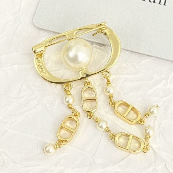 Check out the latest information on spring/summer tops 2024SS Brooch DIOR Dior Check out the latest information on spring/summer tops 2024SS Brooch DIOR Dior