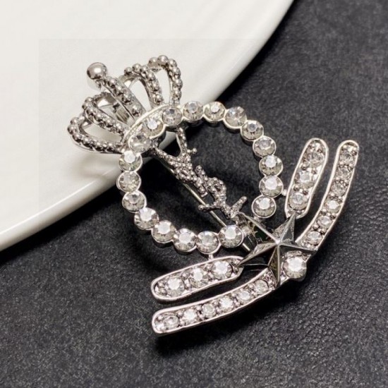 YSL Yves Saint Laurent 2024SS Brooch with an emphasis on looseness and comfort YSL Yves Saint Laurent 2024SS Brooch with an emphasis on looseness and comfort