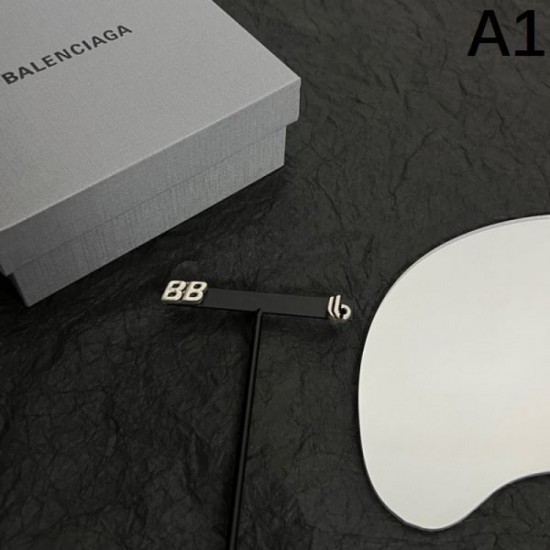 Mature atmosphere 2024SS earrings BALENCIAGA Balenciaga Mature atmosphere 2024SS earrings BALENCIAGA Balenciaga