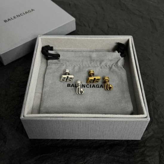 Mature atmosphere 2024SS earrings BALENCIAGA Balenciaga Mature atmosphere 2024SS earrings BALENCIAGA Balenciaga