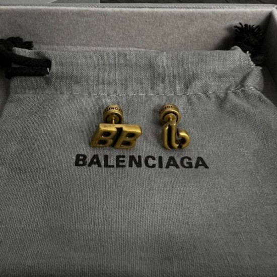 Mature atmosphere 2024SS earrings BALENCIAGA Balenciaga Mature atmosphere 2024SS earrings BALENCIAGA Balenciaga