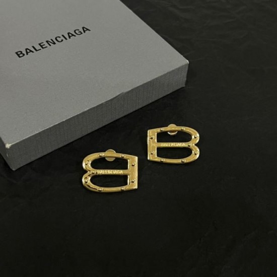 2024SS BALENCIAGA Balenciaga earrings A must-have item for spring and summer 2024SS BALENCIAGA Balenciaga earrings A must-have item for spring and summer
