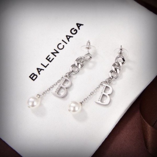 2024SS BALENCIAGA Balenciaga earrings A new masterpiece with high demand 2024SS BALENCIAGA Balenciaga earrings A new masterpiece with high demand