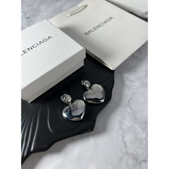 2024SS BALENCIAGA Balenciaga earrings to watch this spring/summer 2024SS BALENCIAGA Balenciaga earrings to watch this spring/summer