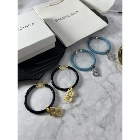 2024SS BALENCIAGA Balenciaga earrings are gaining attention now. 2024SS BALENCIAGA Balenciaga earrings are gaining attention now.