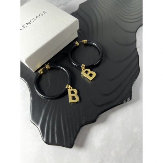 2024SS BALENCIAGA Balenciaga earrings are gaining attention now. 2024SS BALENCIAGA Balenciaga earrings are gaining attention now.