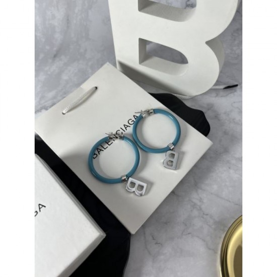 2024SS BALENCIAGA Balenciaga earrings are gaining attention now. 2024SS BALENCIAGA Balenciaga earrings are gaining attention now.