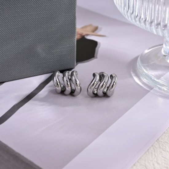 BALENCIAGA Balenciaga must-see wonderful and elegant 2024SS earrings BALENCIAGA Balenciaga must-see wonderful and elegant 2024SS earrings