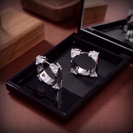 BOTTEGA VENETA Bottega Veneta highly recommended 2024SS earrings BOTTEGA VENETA Bottega Veneta highly recommended 2024SS earrings