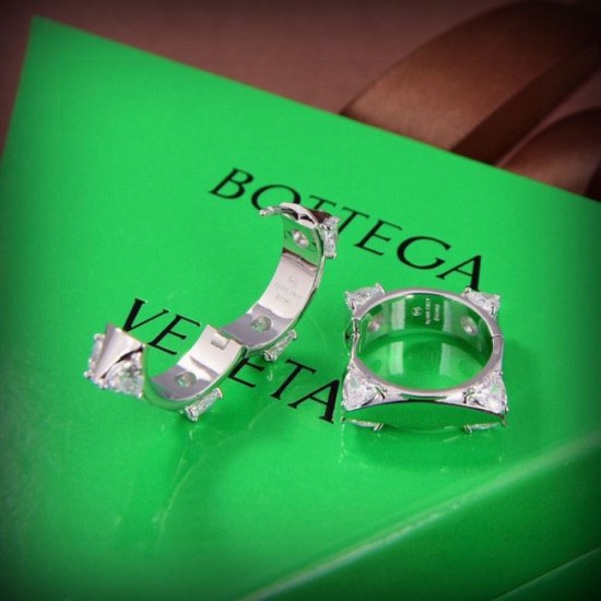 BOTTEGA VENETA Bottega Veneta highly recommended 2024SS earrings BOTTEGA VENETA Bottega Veneta highly recommended 2024SS earrings