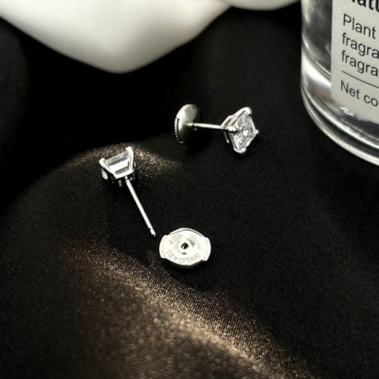 2024SS new summer earrings that transcend borders and eras BVLGARI BVLGARI 2024SS new summer earrings that transcend borders and eras BVLGARI BVLGARI