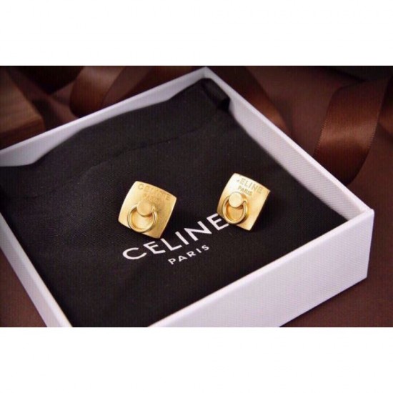 Great value for this season 2024SS earrings CELINE CELINE Great value for this season 2024SS earrings CELINE CELINE