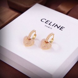 Finished with a sexy style 2024SS earrings CELINE