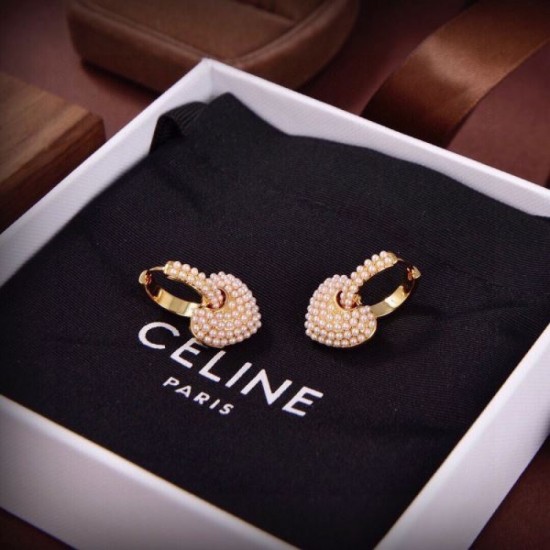 Finished with a sexy style 2024SS earrings CELINE Finished with a sexy style 2024SS earrings CELINE