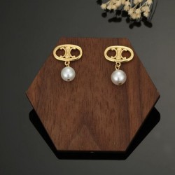 New 2024SS earrings that are soft and comfortable to wear CELINE