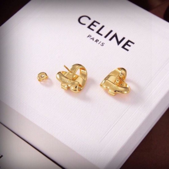 2024SS earrings that can be glimpsed from tops CELINE 2024SS earrings that can be glimpsed from tops CELINE