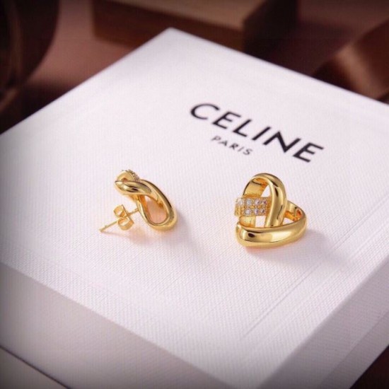 2024SS earrings that can be glimpsed from tops CELINE 2024SS earrings that can be glimpsed from tops CELINE
