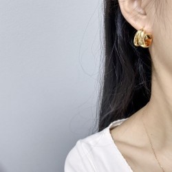 2024SS CELINE Celine earrings look more attractive this year