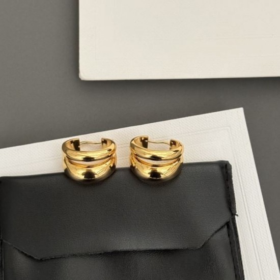 2024SS CELINE Celine earrings look more attractive this year 2024SS CELINE Celine earrings look more attractive this year