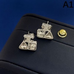 2024SS CELINE Celine earrings have a fashionable feel this season