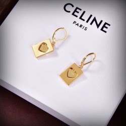 2024SS CELINE Celine earrings continue to attract attention