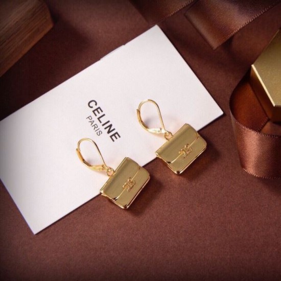 CELINE Celine must be sold out☆Hurry up 2024SS earrings CELINE Celine must be sold out☆Hurry up 2024SS earrings