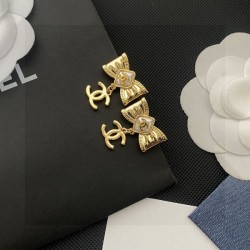 2024SS earrings CHANEL that will make you look stylish