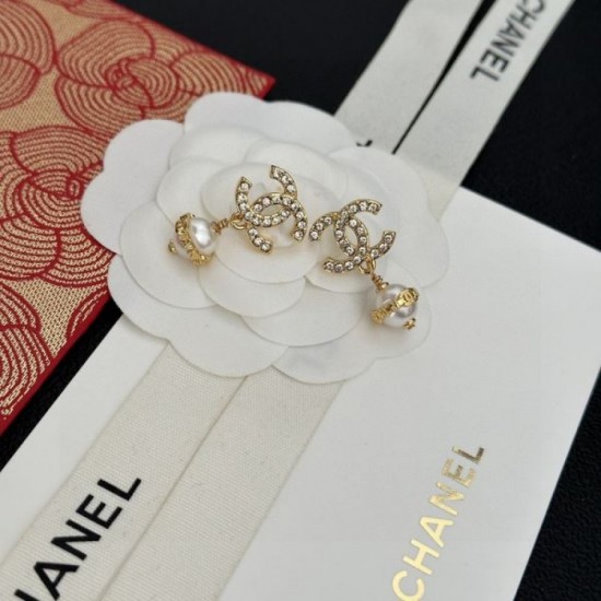 Enjoy trendy coordination 2024SS earrings CHANEL CHANEL Enjoy trendy coordination 2024SS earrings CHANEL CHANEL
