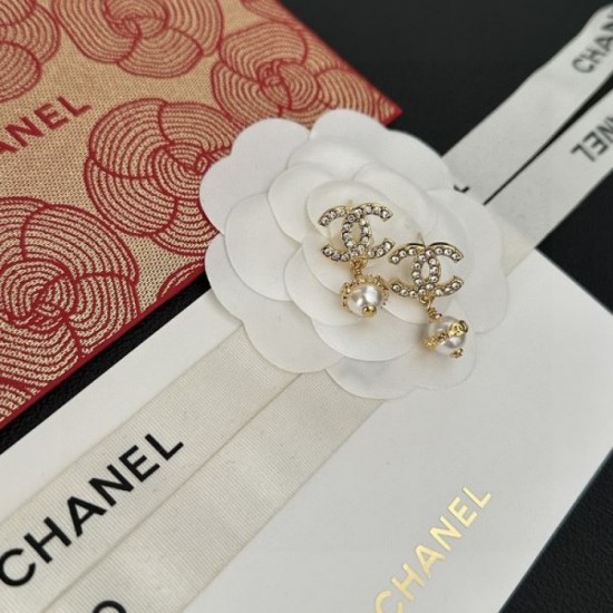 Enjoy trendy coordination 2024SS earrings CHANEL CHANEL Enjoy trendy coordination 2024SS earrings CHANEL CHANEL