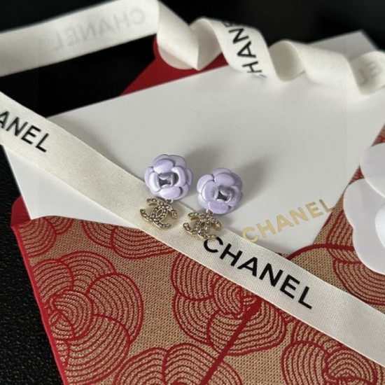 Finished with a unique impression 2024SS earrings CHANEL CHANEL Finished with a unique impression 2024SS earrings CHANEL CHANEL