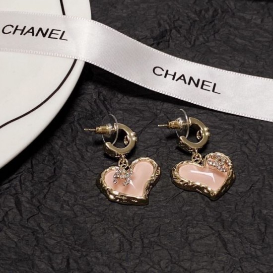 Clean silhouette 2024SS earrings CHANEL Clean silhouette 2024SS earrings CHANEL