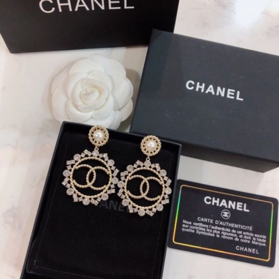 2024SS earrings with high fashion sensitivity CHANEL 2024SS earrings with high fashion sensitivity CHANEL