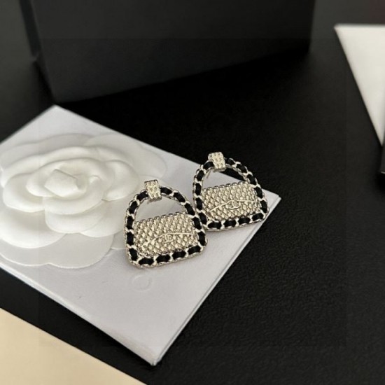 Most popular product 2024SS earrings CHANEL