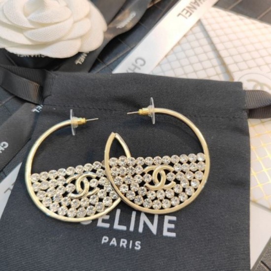 New colors in fashion 2024SS earrings CHANEL CHANEL New colors in fashion 2024SS earrings CHANEL CHANEL