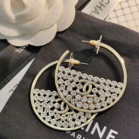 New colors in fashion 2024SS earrings CHANEL CHANEL New colors in fashion 2024SS earrings CHANEL CHANEL