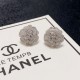 Continuing trends in spring and summer 2024SS earrings CHANEL Continuing trends in spring and summer 2024SS earrings CHANEL