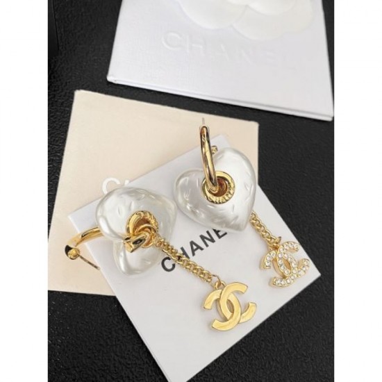 New 2024SS earrings that are sure to be a hit CHANEL CHANEL New 2024SS earrings that are sure to be a hit CHANEL CHANEL
