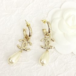 2024SS earrings with an elegant summer feel CHANEL