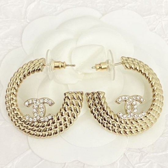 Wonderful summer staple item 2024SS earrings CHANEL Wonderful summer staple item 2024SS earrings CHANEL