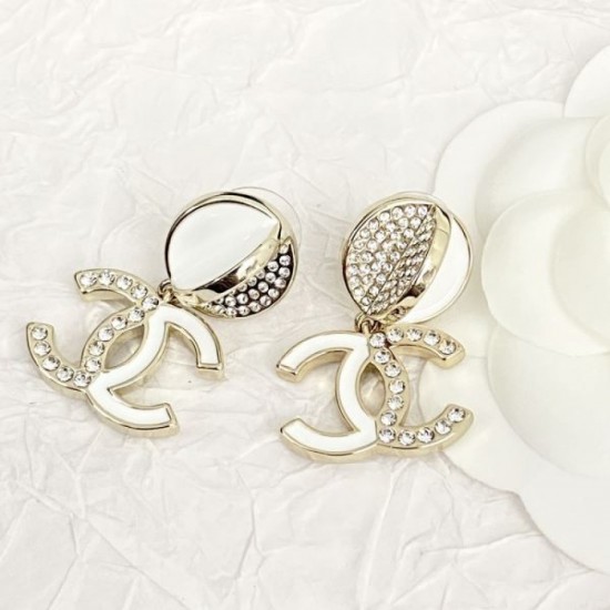 A must-have summer item 2024SS earrings CHANEL A must-have summer item 2024SS earrings CHANEL