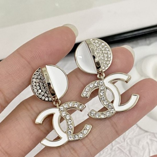 A must-have summer item 2024SS earrings CHANEL A must-have summer item 2024SS earrings CHANEL